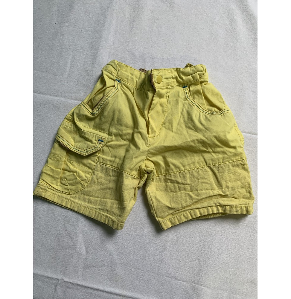 Short jaune